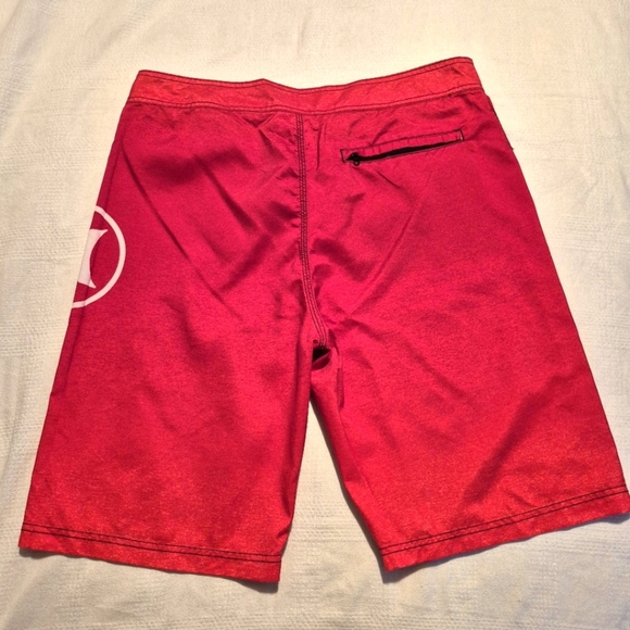 Hurley men's size 34 red ombre light weight athletic style shorts no liners VGUC - Picture 4 of 5